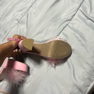 Size 6 bulk pink fuzzy heels never worn